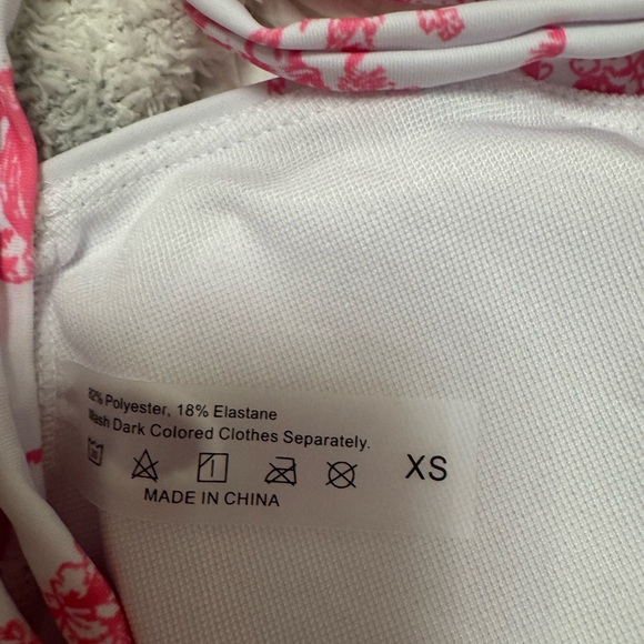 SHEIN Pink and White Bikini Top - Picture 3 of 3